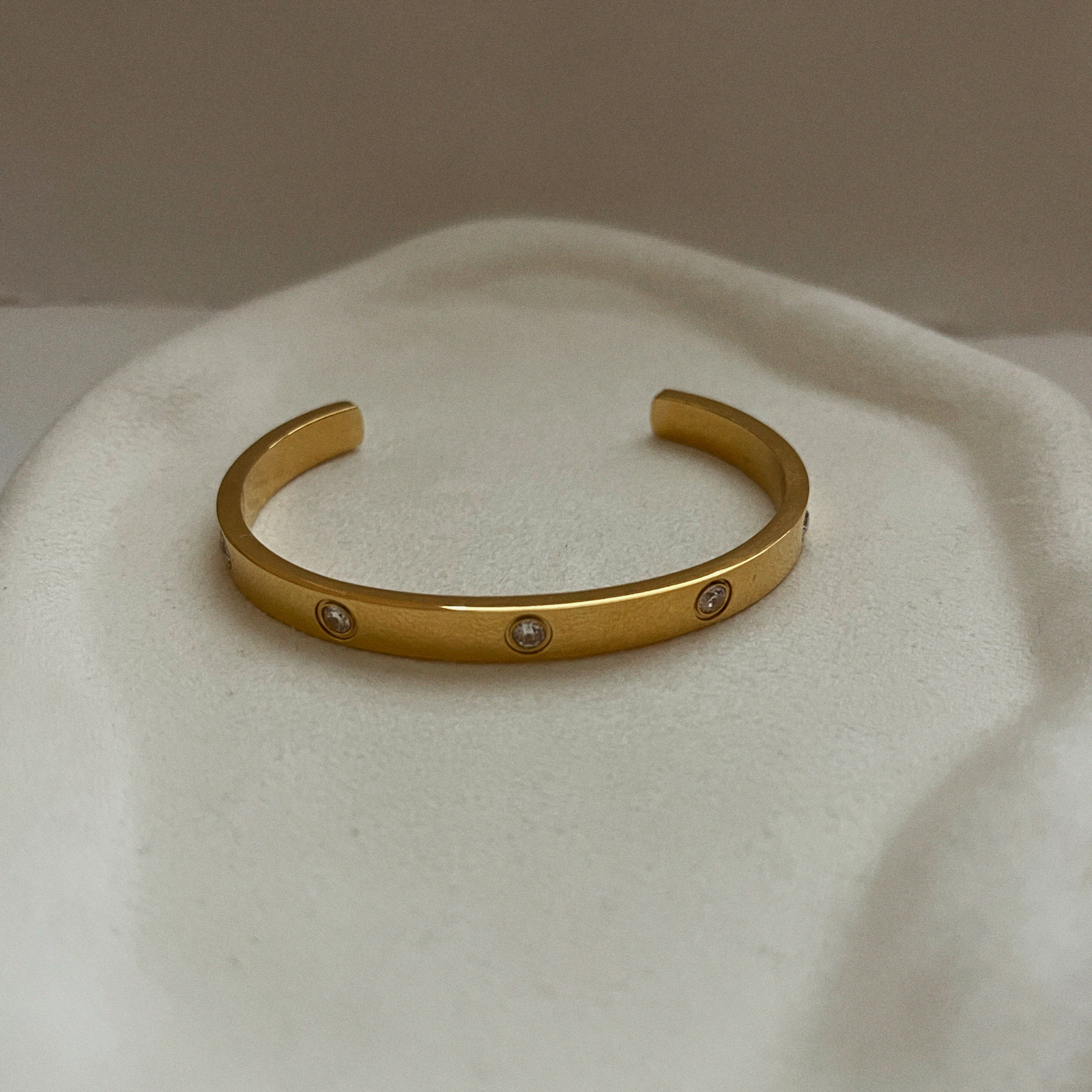 Beatrice Bangle Cuff - Image 3